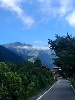 美麗山 景 影